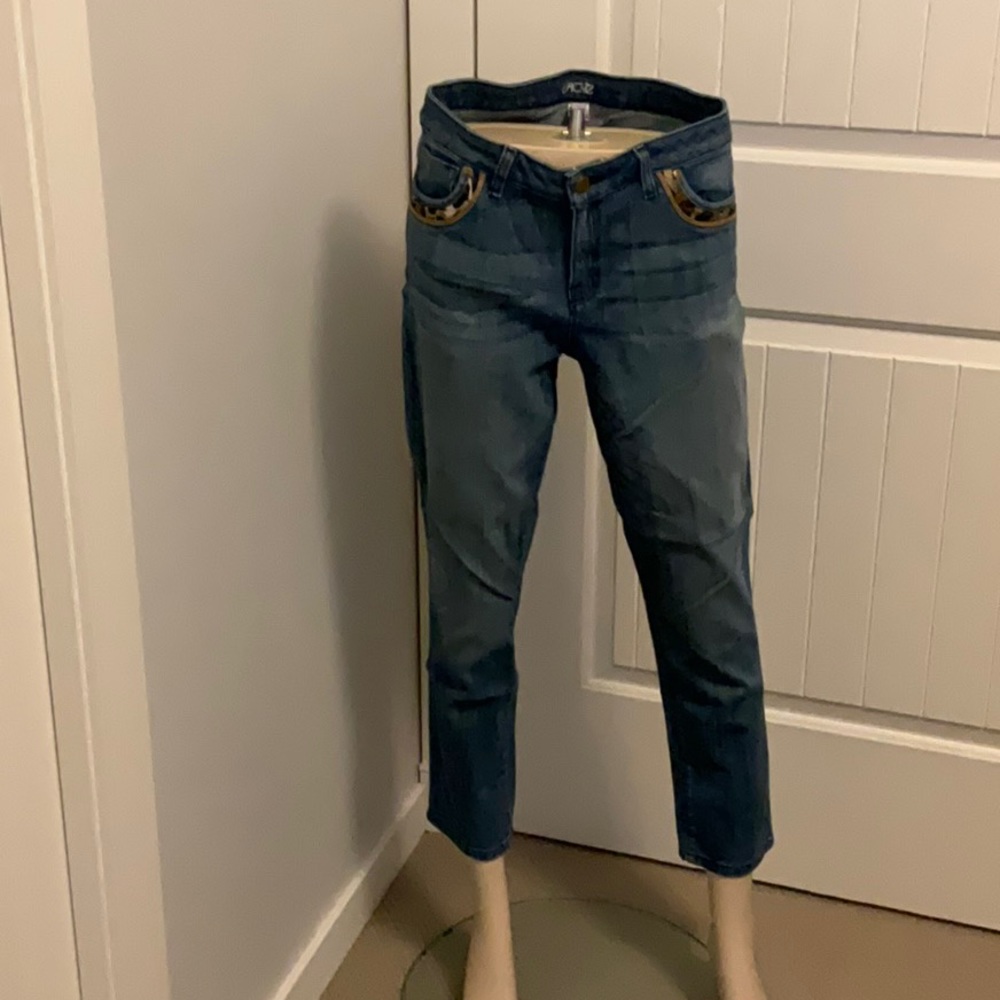 Cache Women’s High Rise Jean Crop Size 10